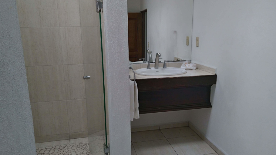 Bathroom 4, Hotel Casa de La Loma, Morelia