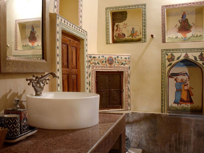 Bathroom 13