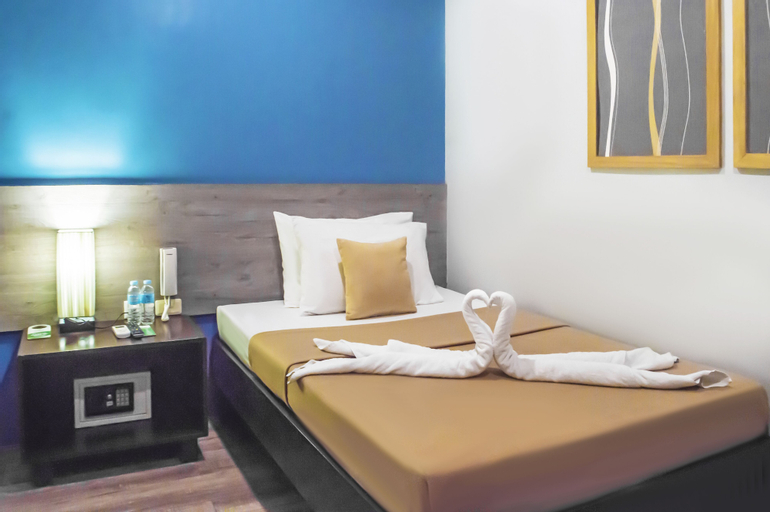 Bedroom 12