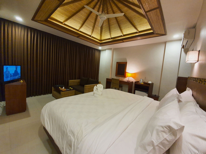 Bedroom 13