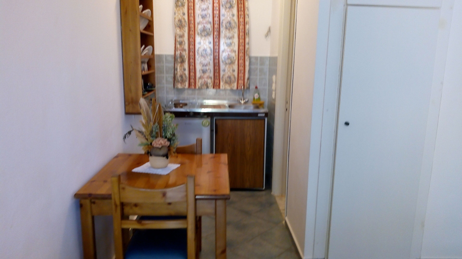 Others 5, Captivating 1-bed Apartment in Lefkos, South Aegean