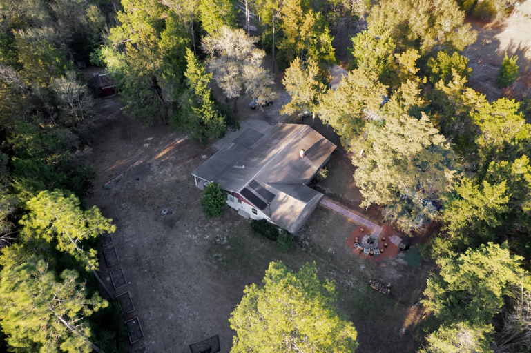 Exterior, Uhost AI 4BR Retreat Hot Tub Firepit, Lake