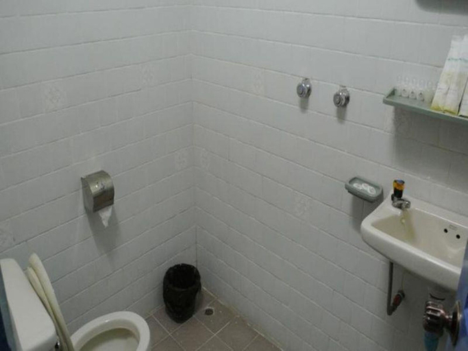 Bathroom 5, East Mandalay Hotel, Mandalay