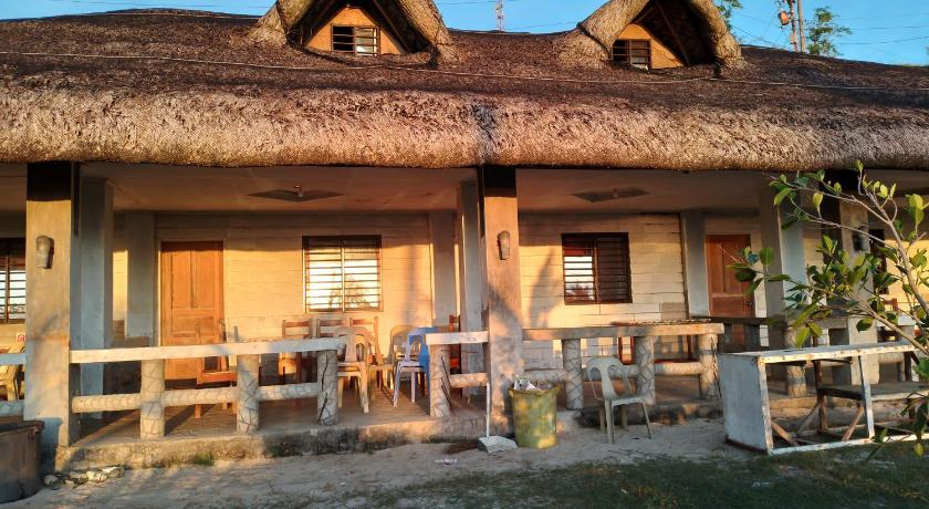 Buena vista beach resort and resto bar, hill side, Pagudpud