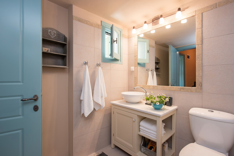 Bathroom 4, Youkali House, Ionian Islands