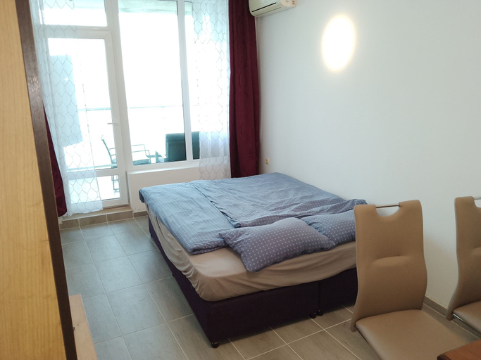 Room 4, Silver Beach B16 Apartment, Byala
