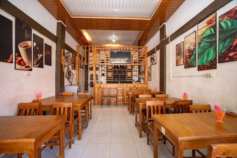 Food & Drinks 5, RedDoorz Syariah near Danau Lut Tawar Takengon, Central Aceh