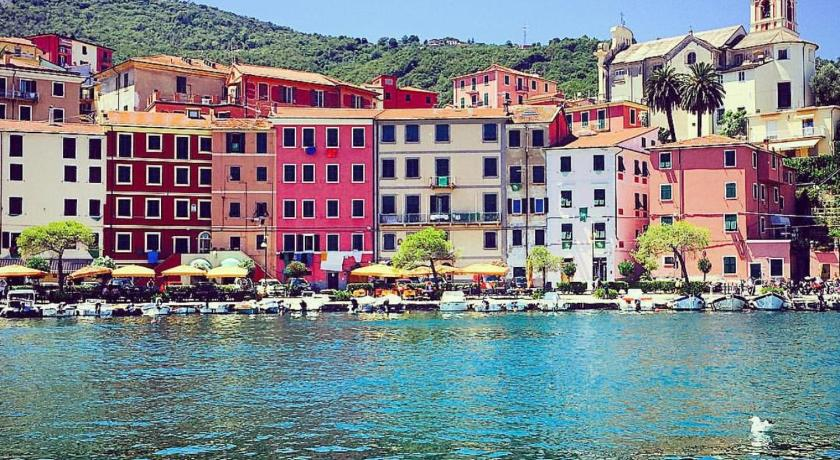 About Italy Holiday Rooms and Apartments, La Spezia