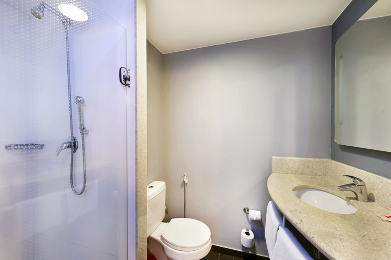 Bathroom 4, ibis Copacabana Posto 5, Rio de Janeiro