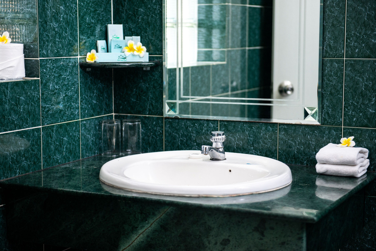 Bathroom 4, White Sand Resort, Phan Thiết