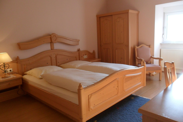 Bedroom 4, Hotel Badstube, Kaiserslautern