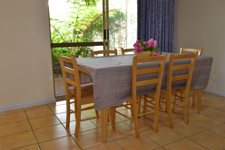 Dining Room 7