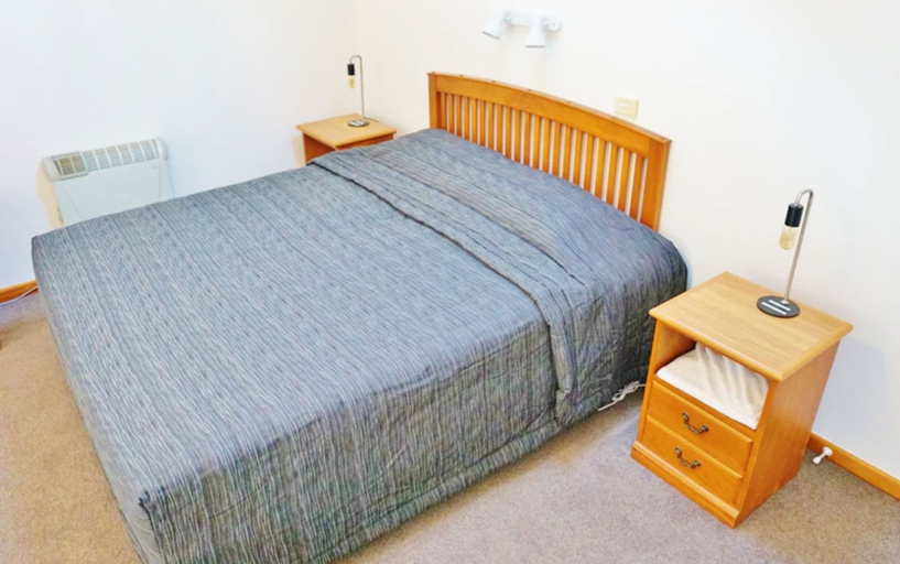 Bedroom 5, The Esplanade Motel & Conference Centre, Palmerston North