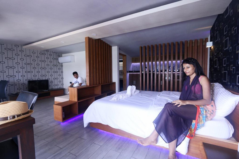 Bedroom 3, Ripple Beach Inn, Malé