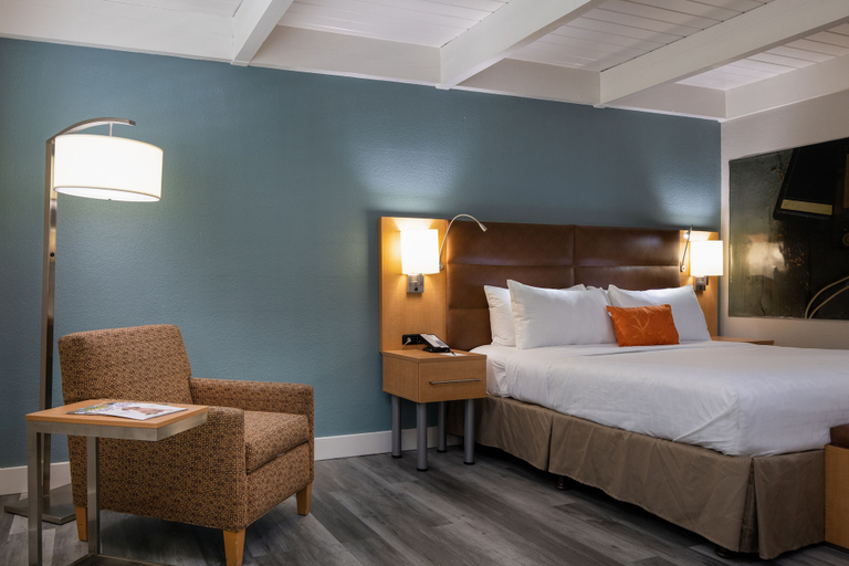 Bedroom 3, Prodigy Hotel, a Days Inn by Wyndham, Yolo