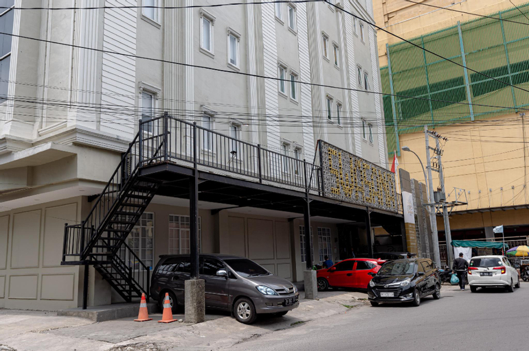 Exterior & Views 1, Swasana Hotel near Plaza Medan Fair Mitra, Medan