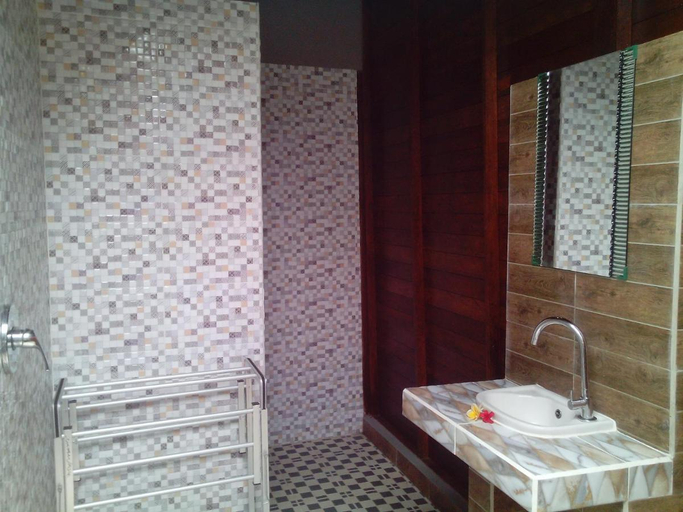 Bathroom 5, Naradas Mushroom Beach, Klungkung