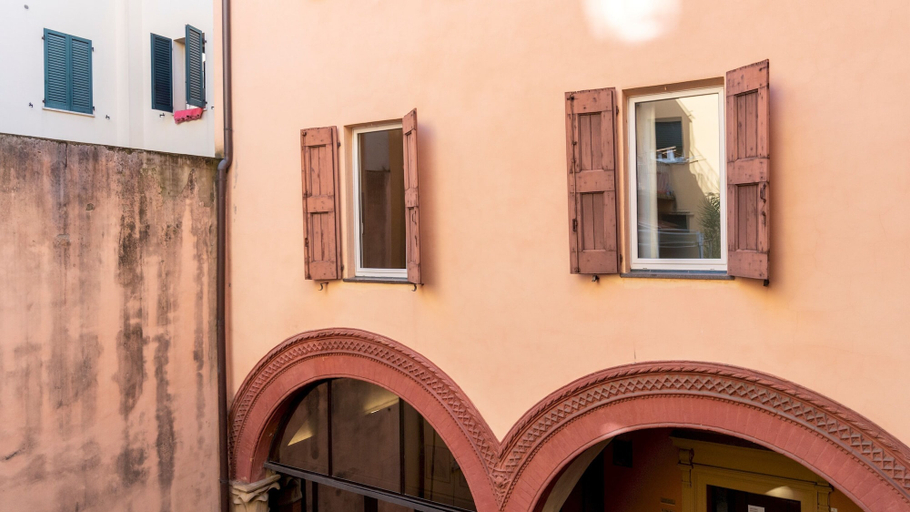 Others 5, Italianway - San Vitale 87, Bologna
