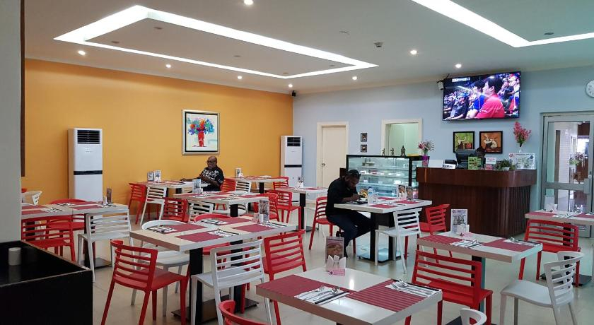 Food & Drinks 4, Lae City Hotel, Lae