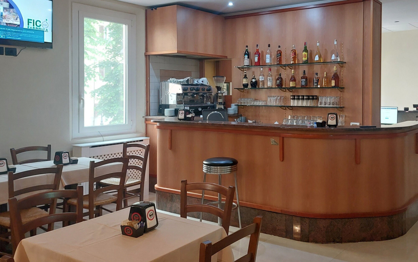 Food & Drinks 5, HOTEL LA TORRE, Modena