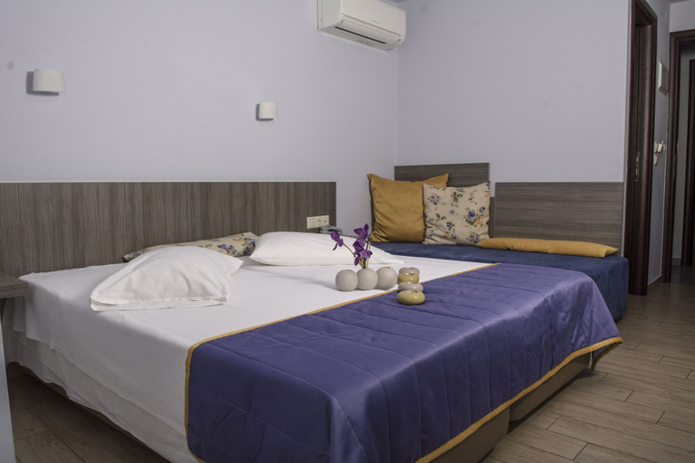 Bedroom 4, Hotel Olympos, Central Macedonia