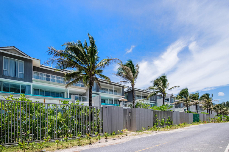 Beachfront Residence - Stunning Sea View, Phuket Island
