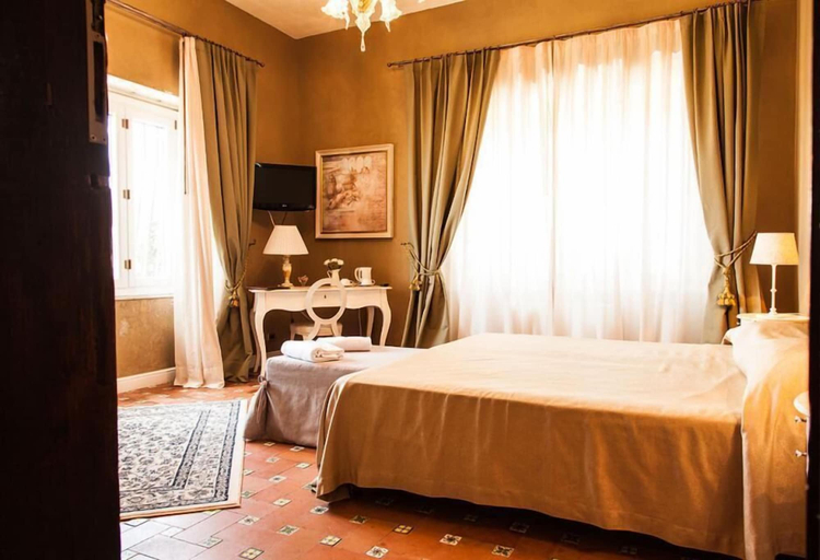 Bedroom 5, Villa Dorata, Catania