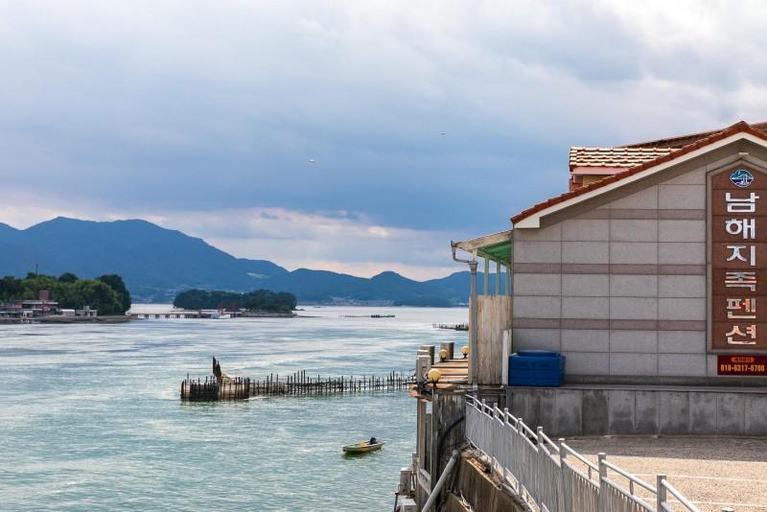 Others 3, Namhae Jijok Pension, Namhae