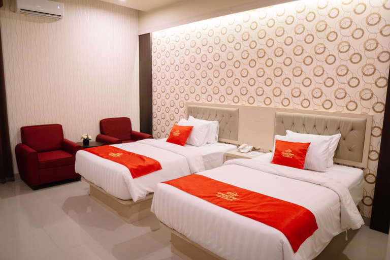 Grand Dian Hotel Pekalongan - Tap to explore photos