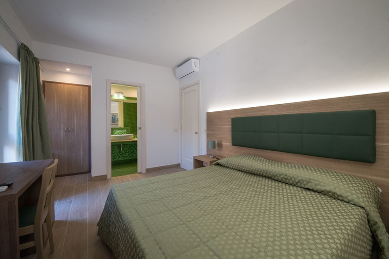 Bedroom 2, Malì Guest House & Terrace Bar, Roma