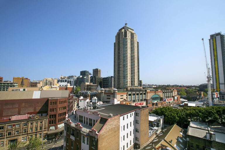 Exterior & Views 14