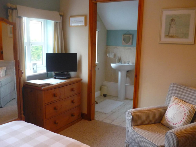 Bedroom 2, White Cottage, Staffordshire