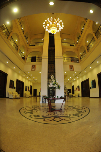 Business Facilities