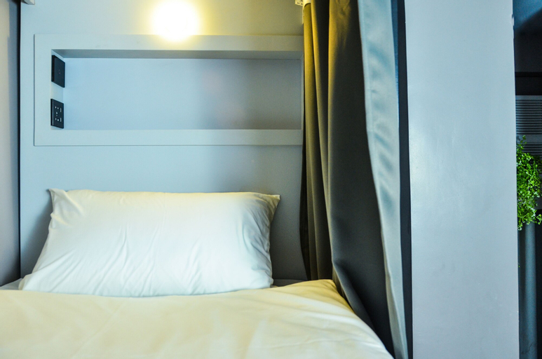 Bedroom 16