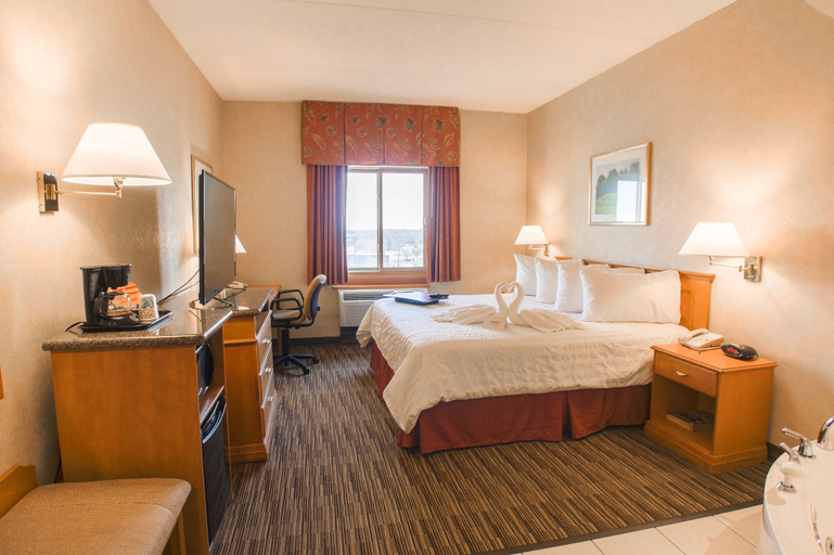 Bedroom 2, Humphry Inn & Suites Winnipeg, Division No. 11