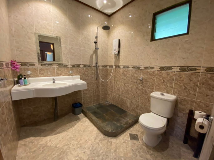 Bathroom 4, Minang Cove Resort, Mersing