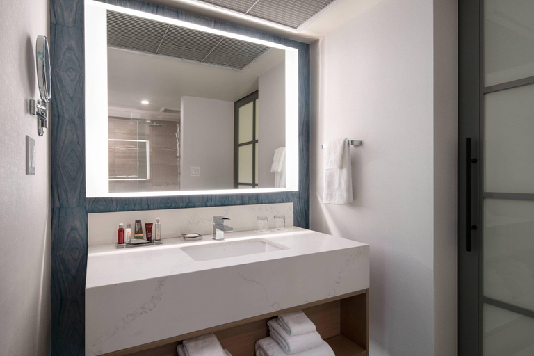 Bathroom 5, Vancouver Airport Marriott, Greater Vancouver