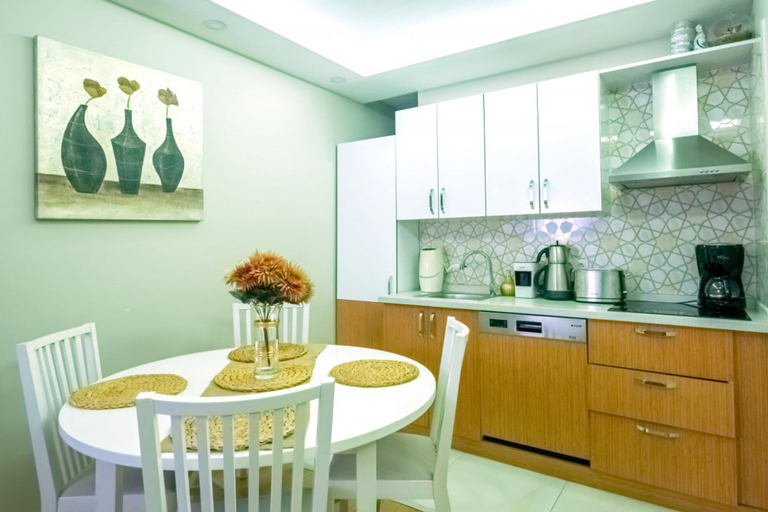 Room 2, Peaceful Duplex Flat With Adalar View in Maltepe, Maltepe