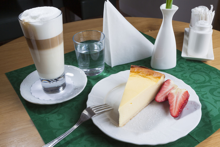 Food & Drinks 5, Hotel At the Green Grape, Praha 6