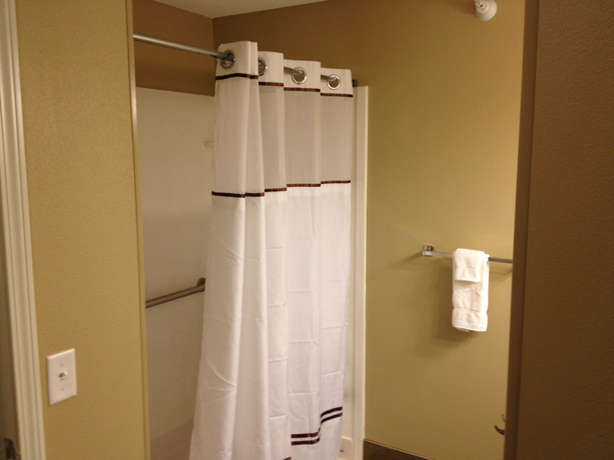 Bathroom 4, GrandStay Hotel & Suites, Pope