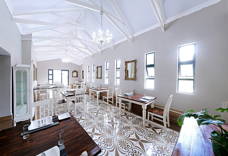 Food & Drinks, Le Grant Guesthouse and Conference facility, Fezile Dabi
