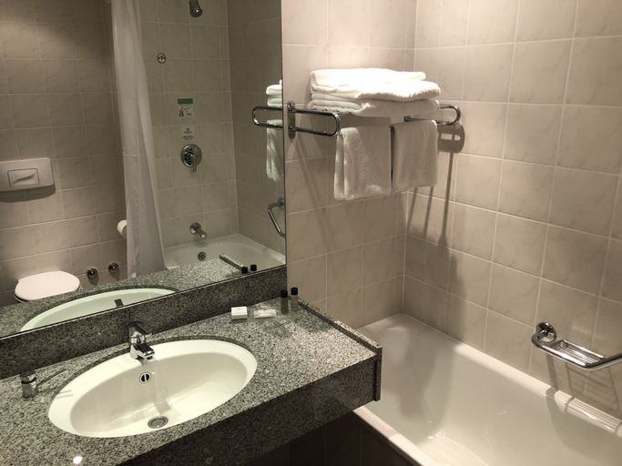 Bathroom 4, Clayton Hotel Leopardstown, Dublin
