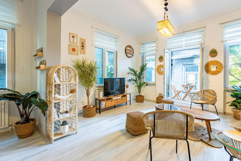 Others 2, Exceptional Flat Near Metro and Galata, Beyoğlu