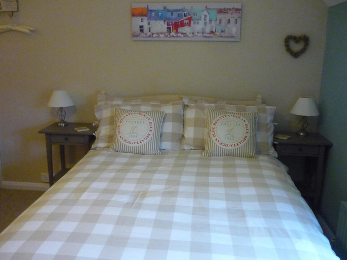 Bedroom 2, White Cottage, Staffordshire