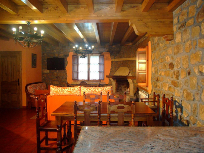Food & Drinks, Las Casucas de Asón, Cantabria
