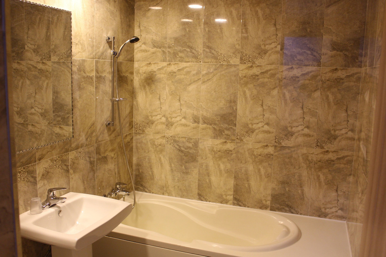 Bathroom 5, Hotel Parkwood Incheon Airport, Jung