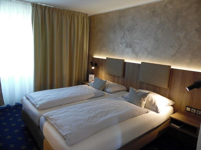 Bedroom 4, Hotel Garni Arcis, Tübingen