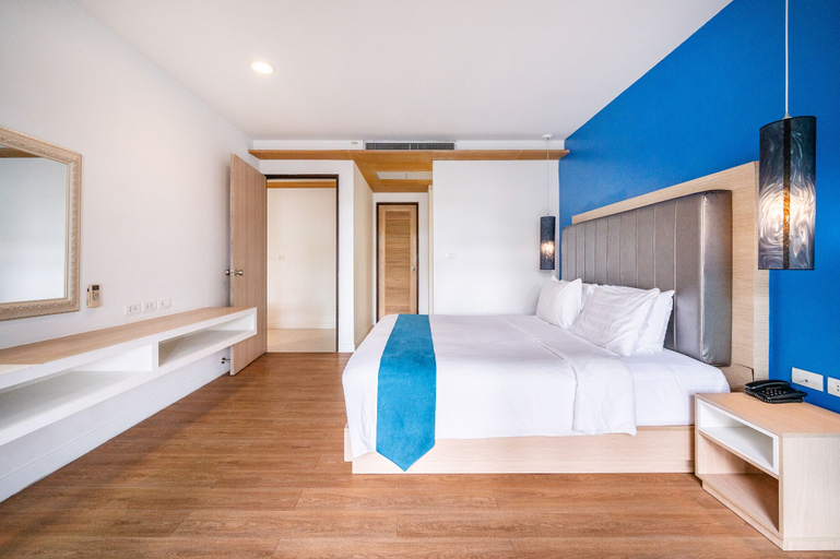 bedroom 12