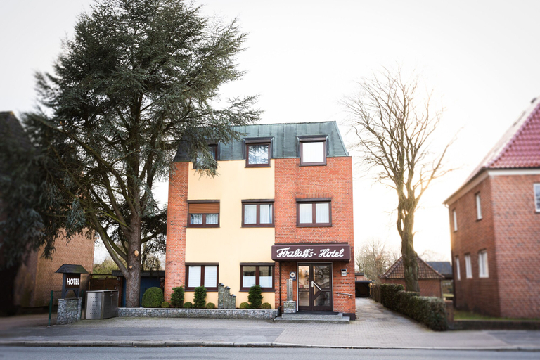 Exterior & Views 2, Firzlaffs Hotel Neumünster, Neumünster