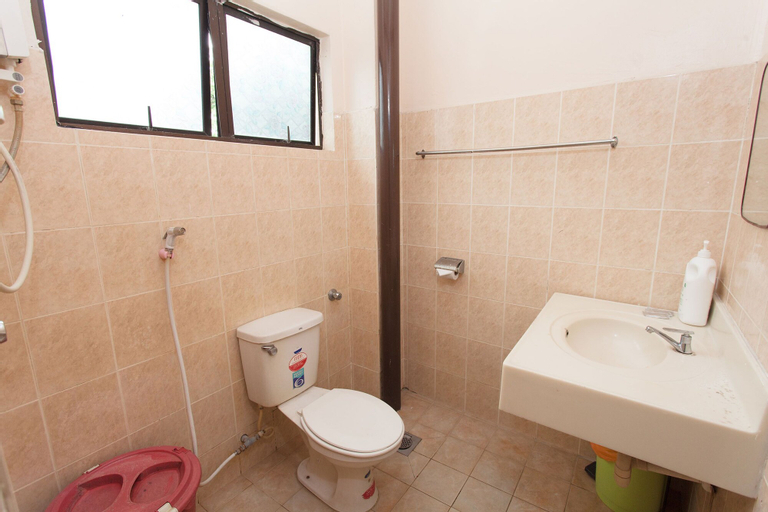 Bathroom 3